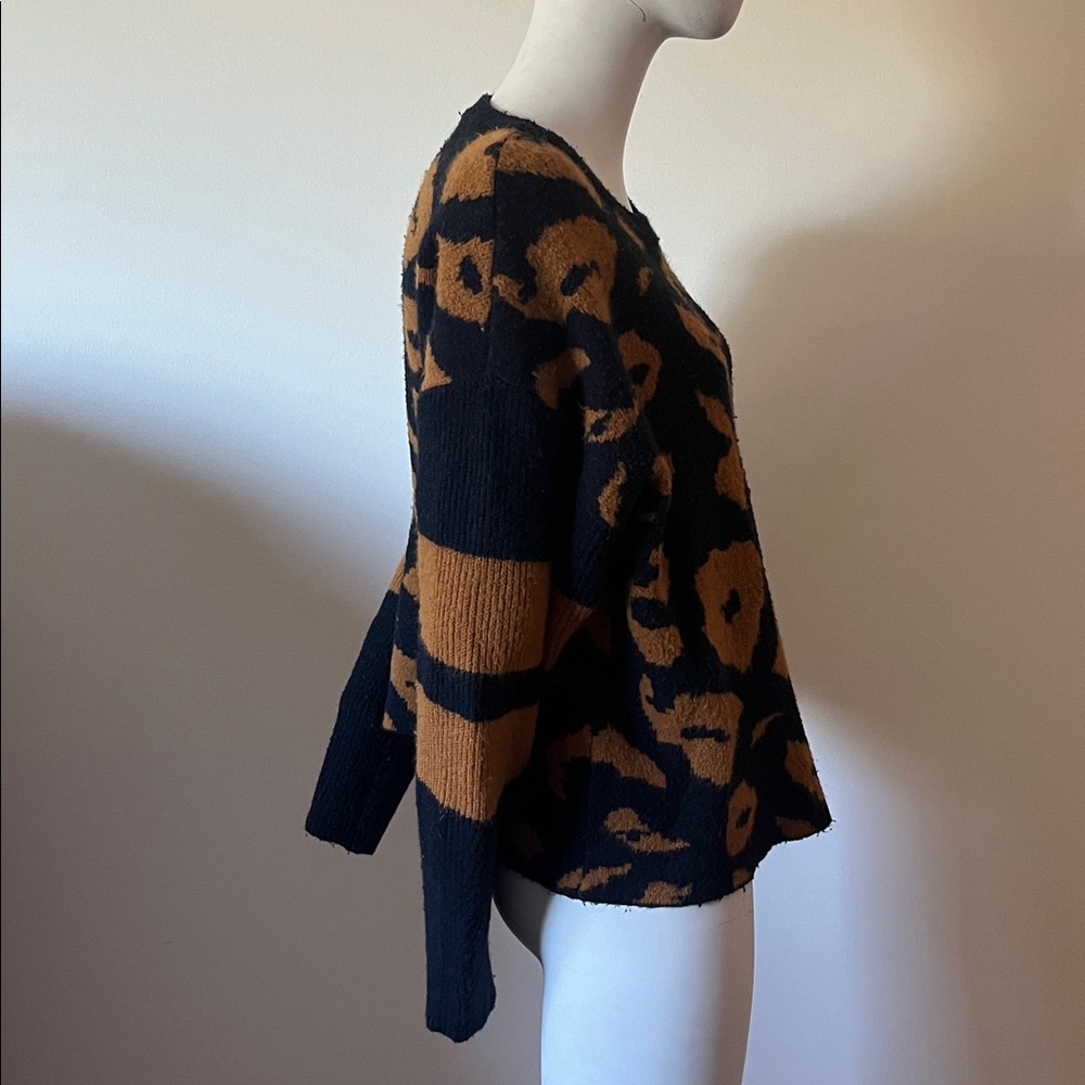 John + Jenn Navy and Brown Animal Print Sweater - Picture 3 of 9